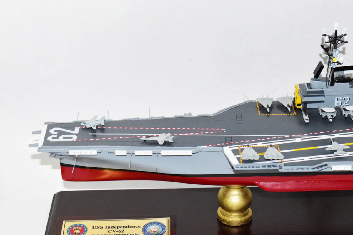 USS Independence CV-62 Aircraft Carrier Model,Navy,Scale Model,Mahogany,Forrestal Class