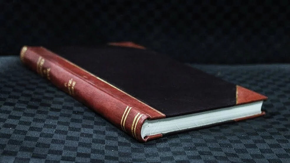 Traduzione dal francese (1778) [Leatherbound]. Monchablon. E.J. Dizionario compendioso d'antichita per l'intelligenza 'istoria antica, si sacra che profana, e degli autori greci e latini; del Sig